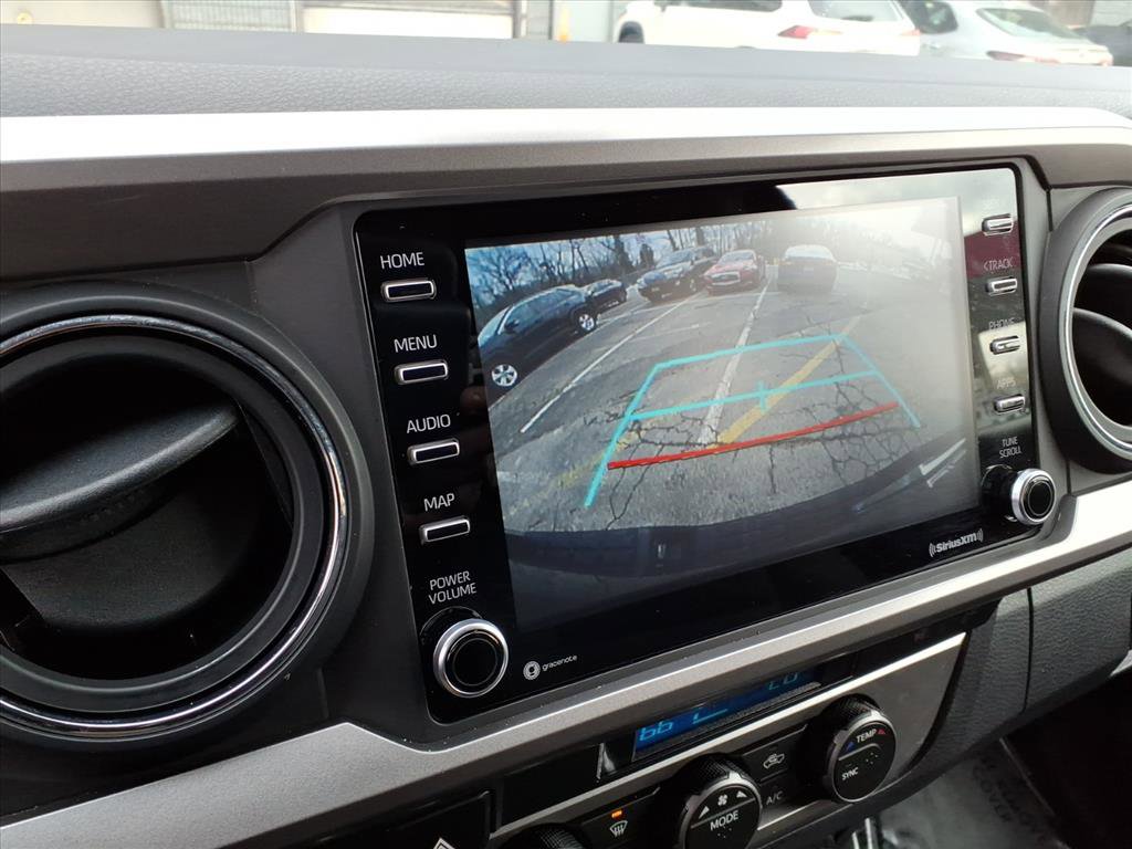 Certified 2022 Toyota Tacoma SR5 AWD/4WD image 18