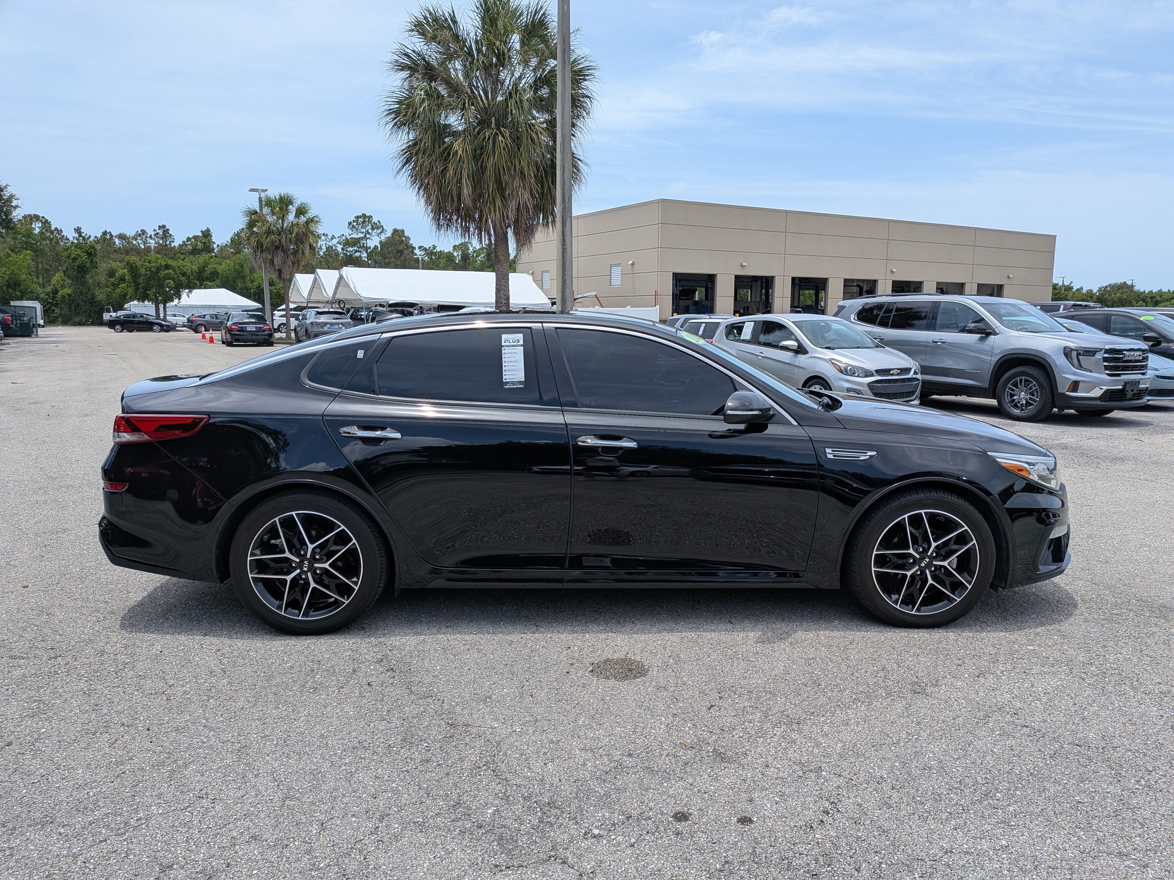 Used 2020 Kia Optima SE FWD image 3