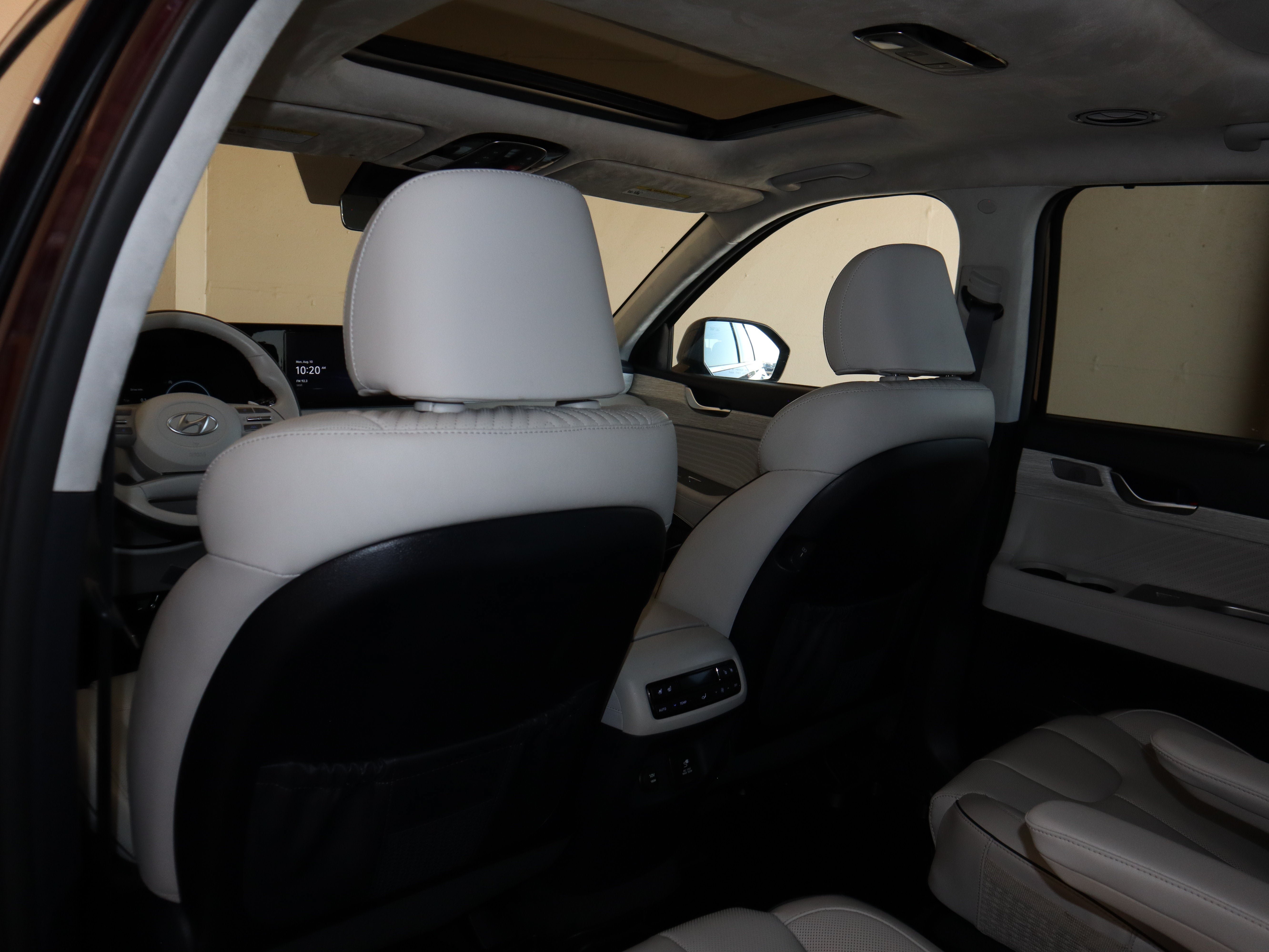 Used 2025 Hyundai Palisade Calligraphy AWD/4WD image 36