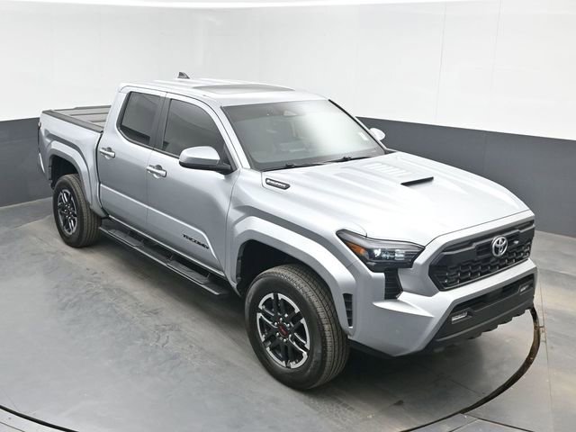 Used 2025 Toyota Tacoma TRD Sport w/ TRD Sport Upgrade Package AWD/4WD image 33