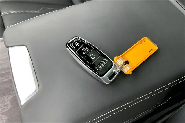 Certified 2025 Audi A6 3.0T Prestige image 11