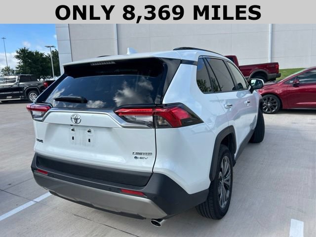 Used 2025 Toyota RAV4 Limited w/ Advanced Technology Package AWD/4WD image 4
