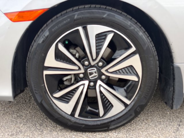 Used 2018 Honda Civic EX-L image 4