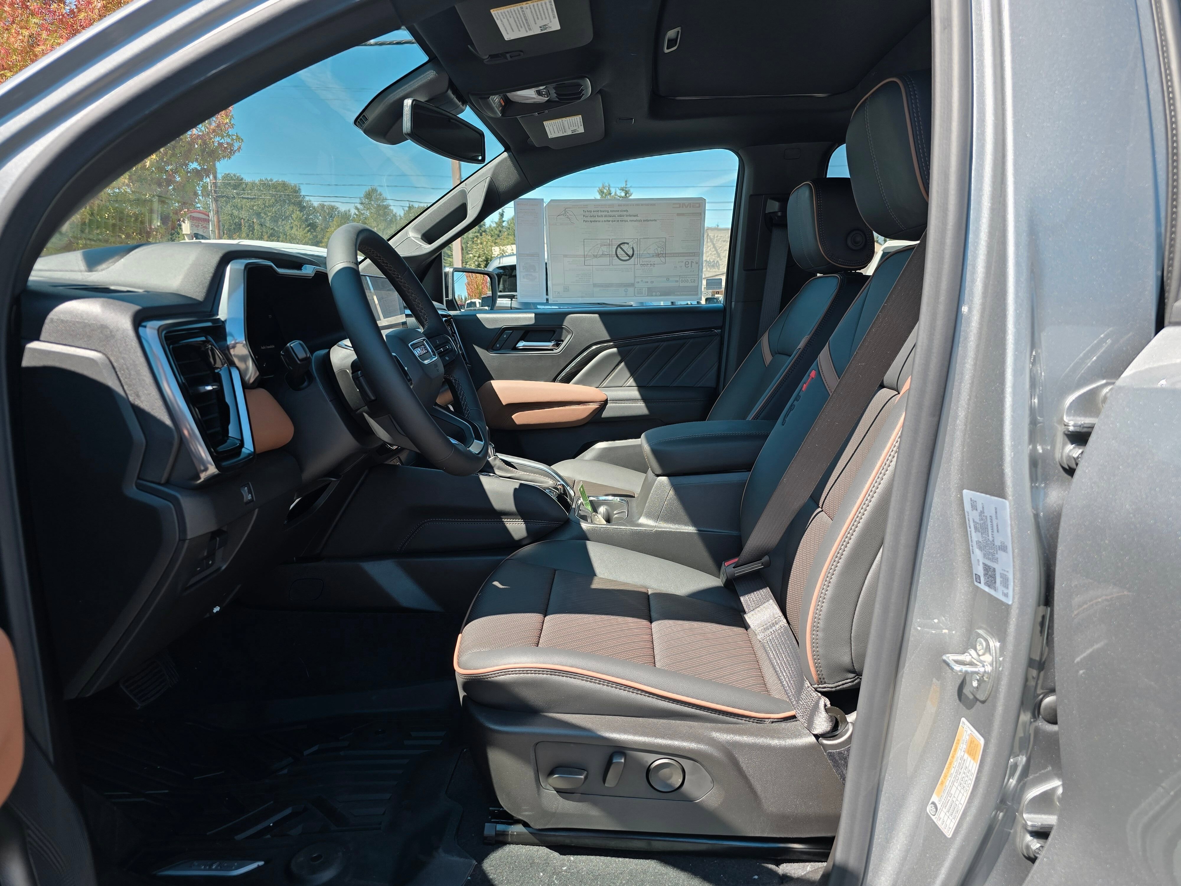 New 2026 GMC Canyon AT4 w/ Technology Plus Package image 16