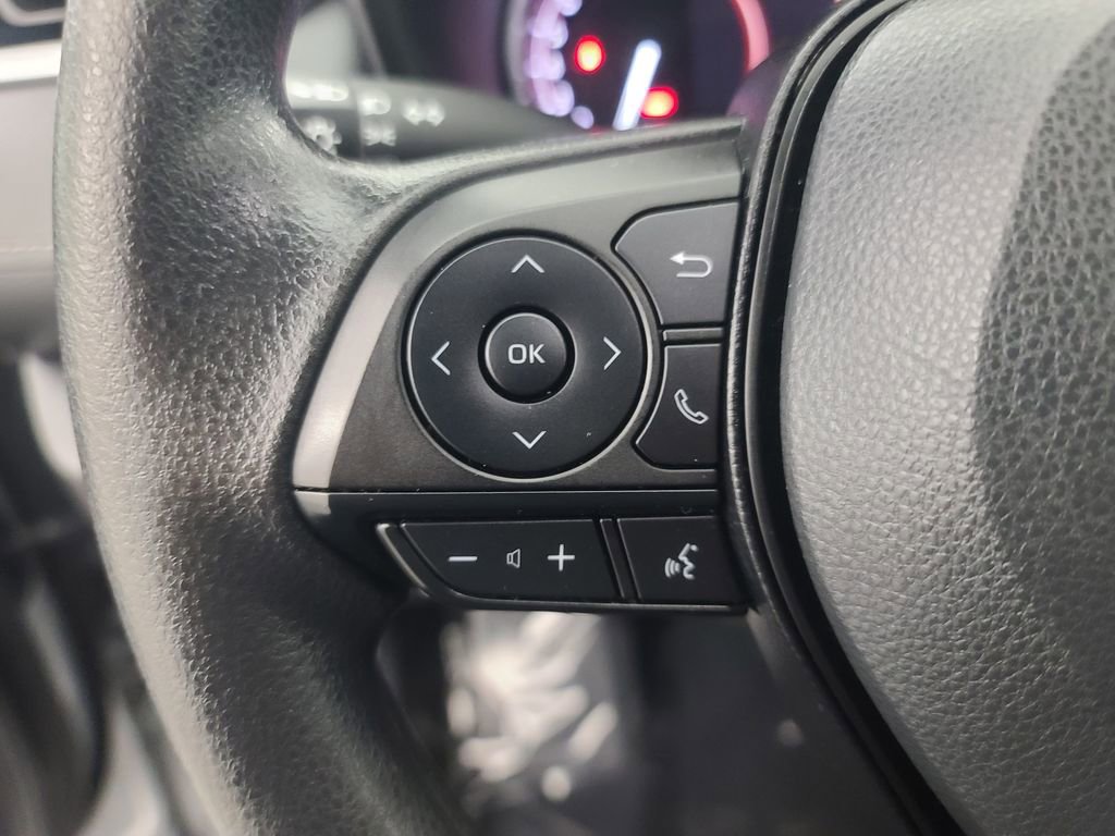 Used 2025 Toyota RAV4 XLE image 28