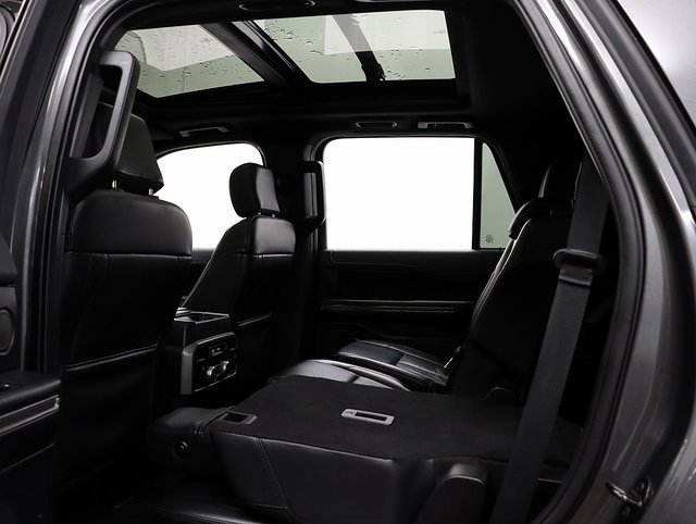 Used 2019 Ford Expedition XLT w/ Equipment Group 202A image 13