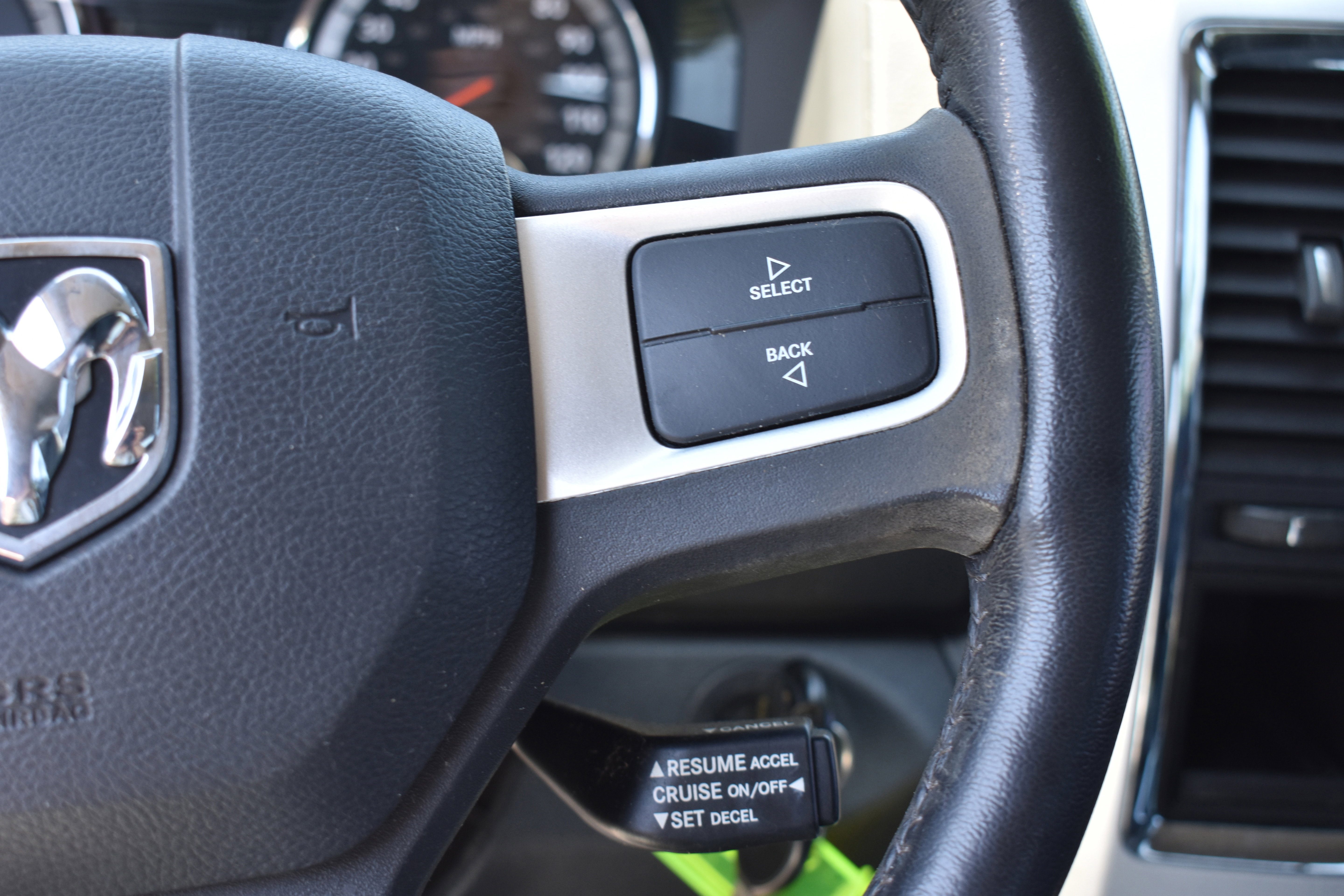 Used 2009 Dodge Ram 1500 Truck Laramie RWD image 18