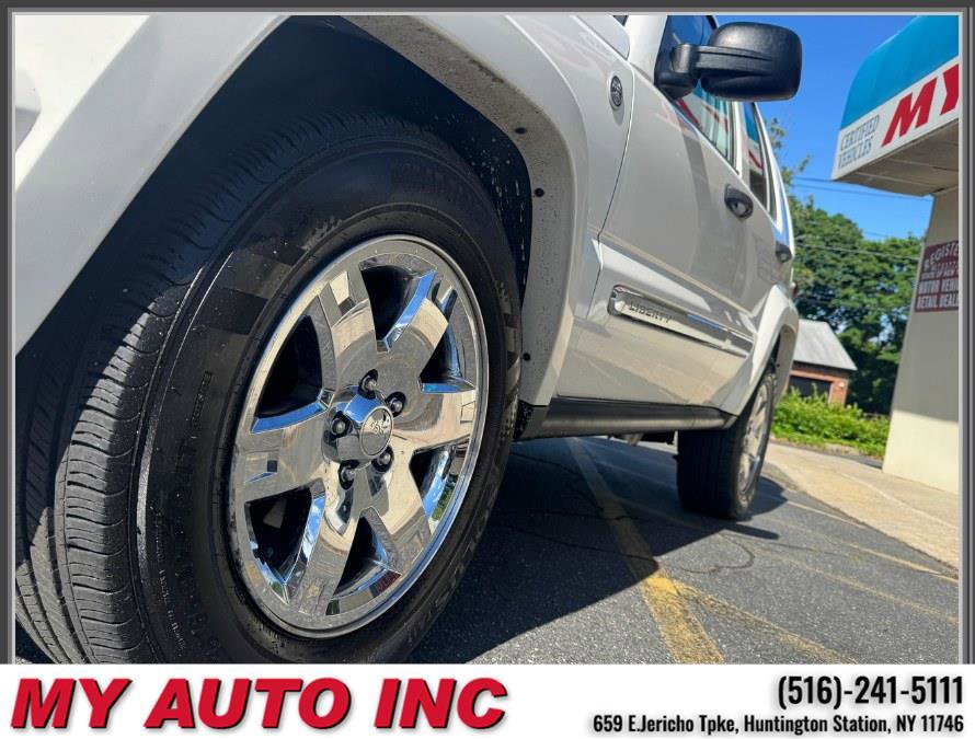 Used 2007 Jeep Liberty Limited AWD/4WD image 10