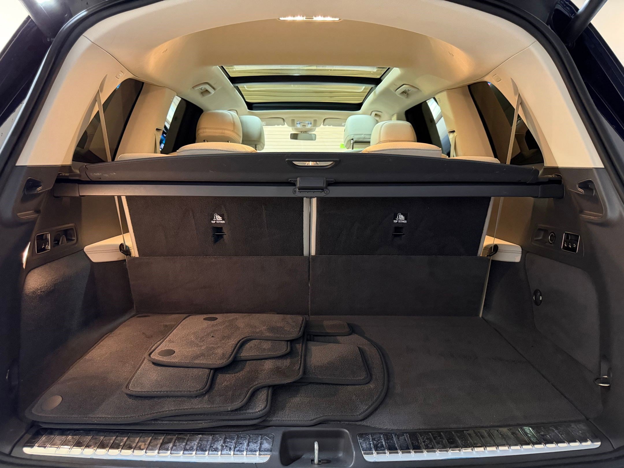 Used 2020 Mercedes-Benz GLS 450 4MATIC image 47