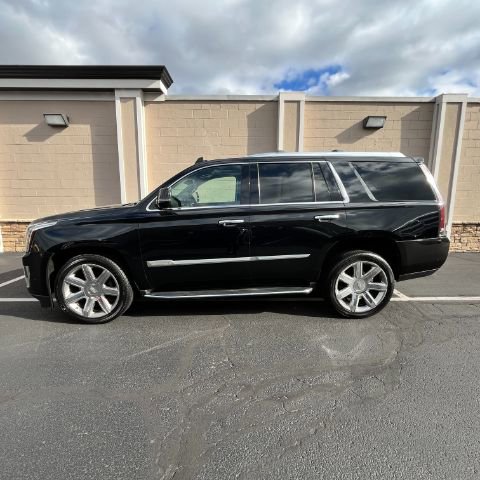 Used 2018 Cadillac Escalade Luxury image 2