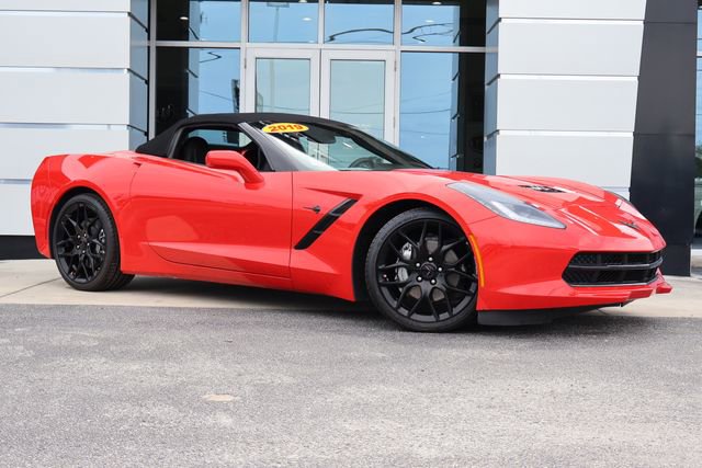 Used 2019 Chevrolet Corvette Stingray Convertible w/ Carbon Flash Badge Package RWD image 2