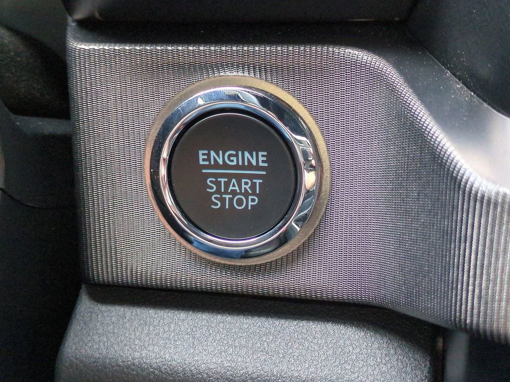 Used 2026 Ford F250 Platinum w/ Tremor Off-Road Package image 33