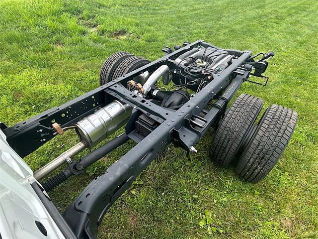 New 2025 Ford F350 XL w/ XL Chrome Package image 26