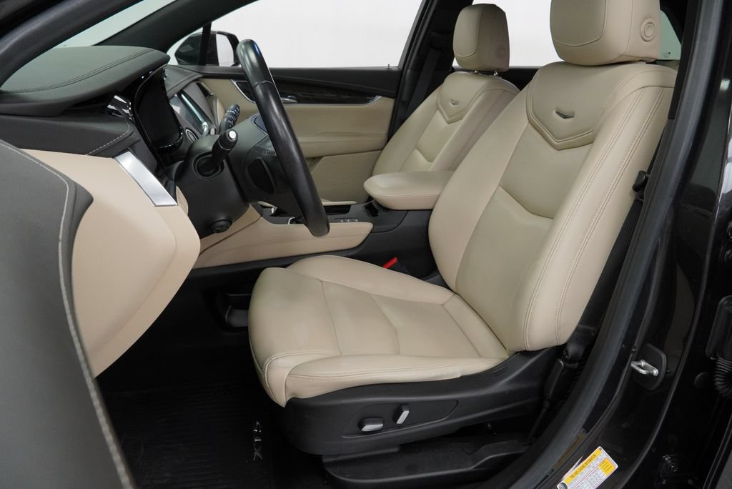 Certified 2019 Cadillac XT5 AWD image 11