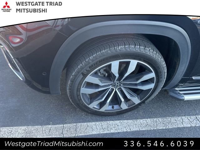 Used 2022 Volkswagen Atlas SEL Premium image 4