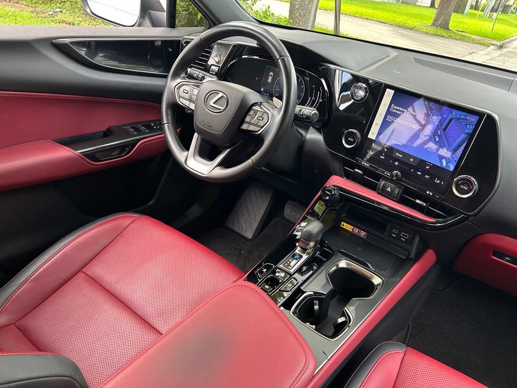 Used 2025 Lexus NX 250 FWD w/ Accessory Package (K3) image 10