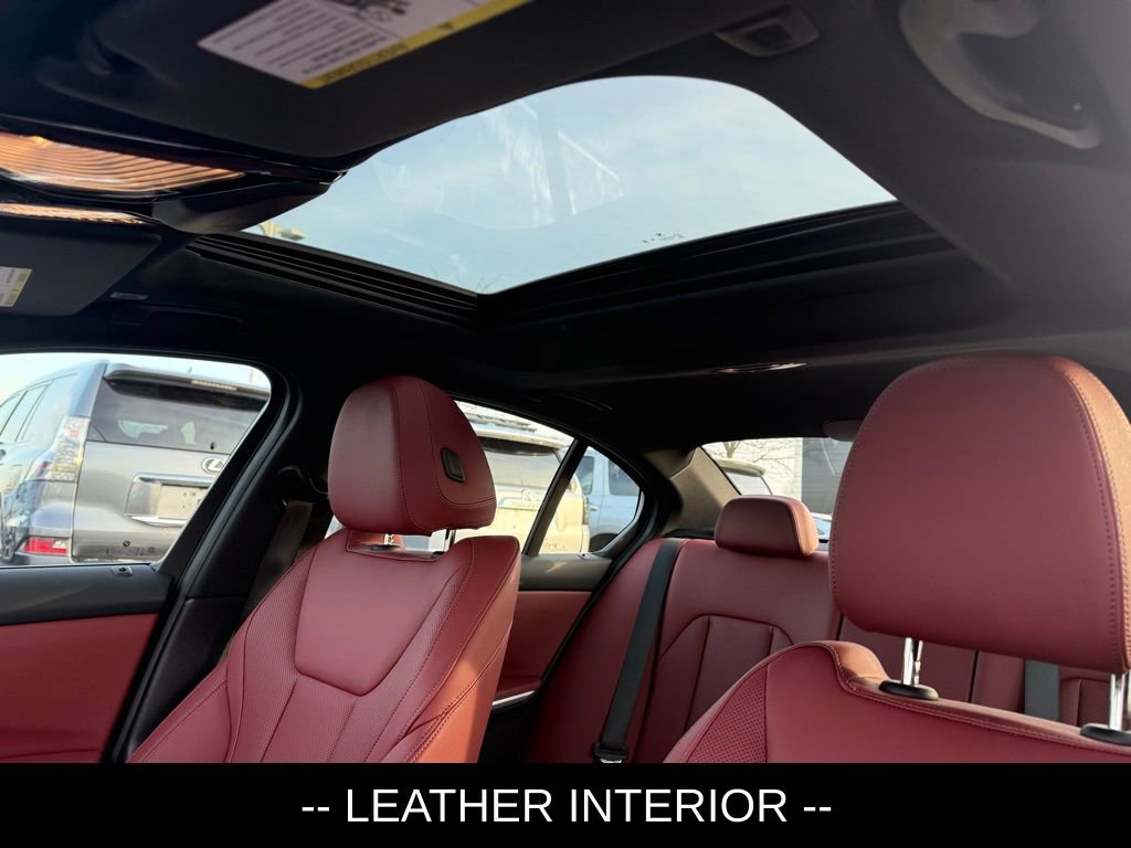 Used 2025 BMW 330i xDrive Sedan w/ Convenience Package image 7