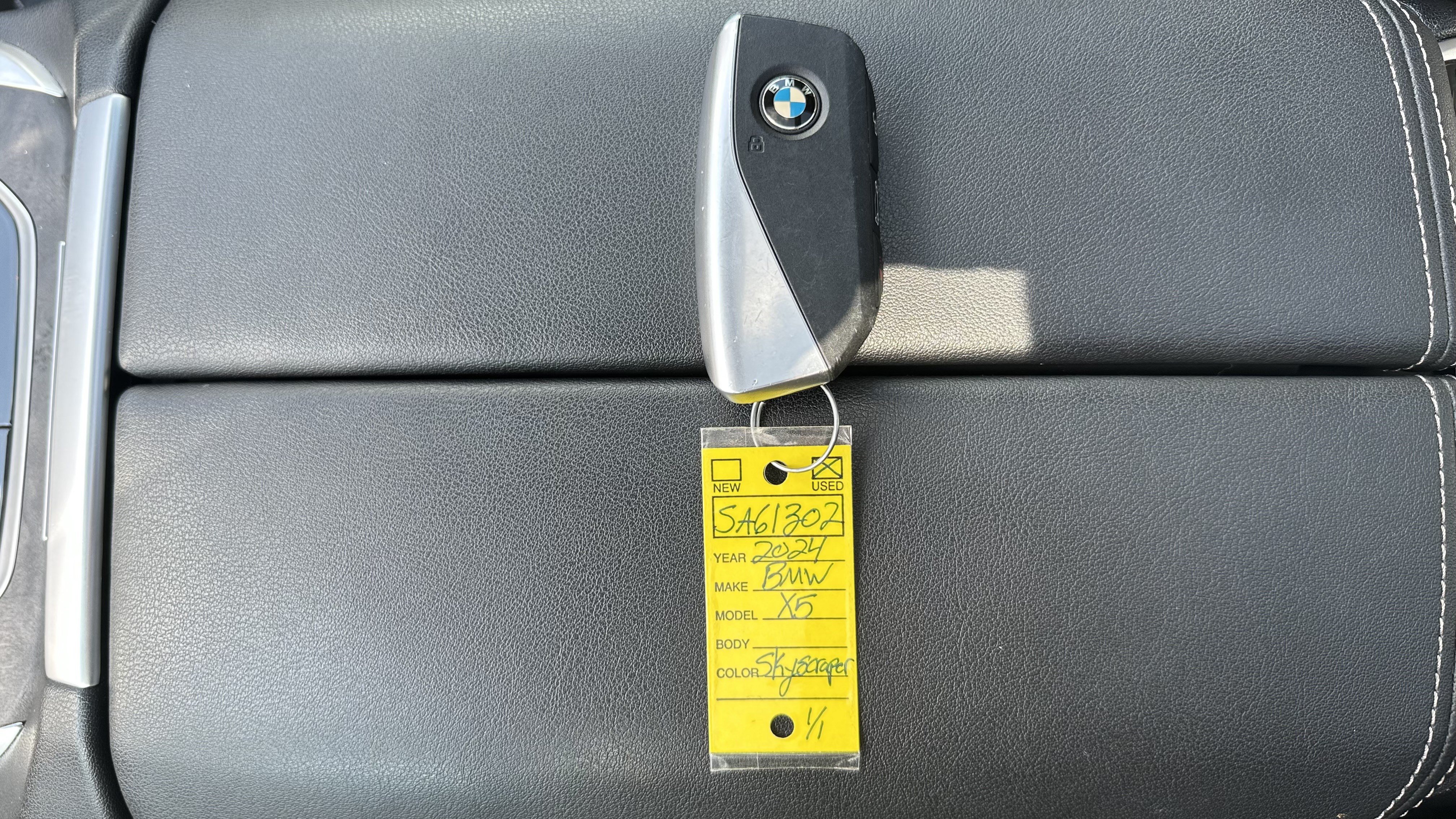 Used 2024 BMW X5 xDrive40i w/ Premium Package AWD/4WD image 36