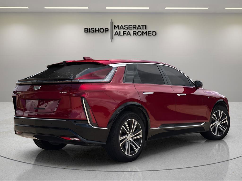 Used 2024 Cadillac Lyriq Luxury w/ LPO, Floor Liner Package RWD image 5