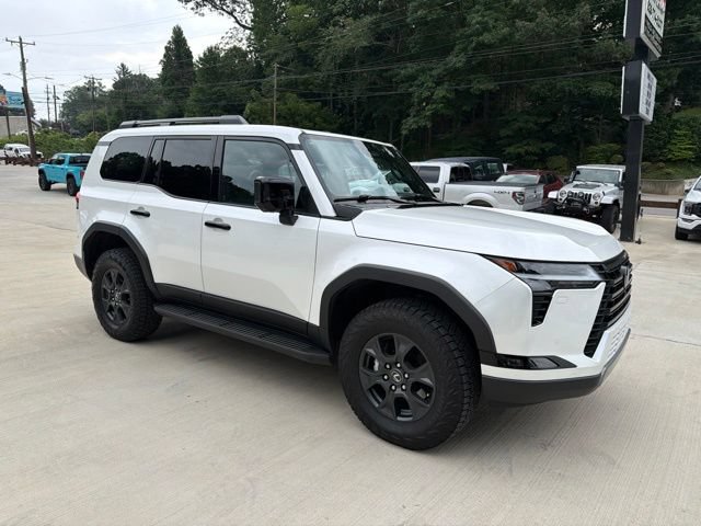 Used 2024 Lexus GX 550 AWD/4WD image 2