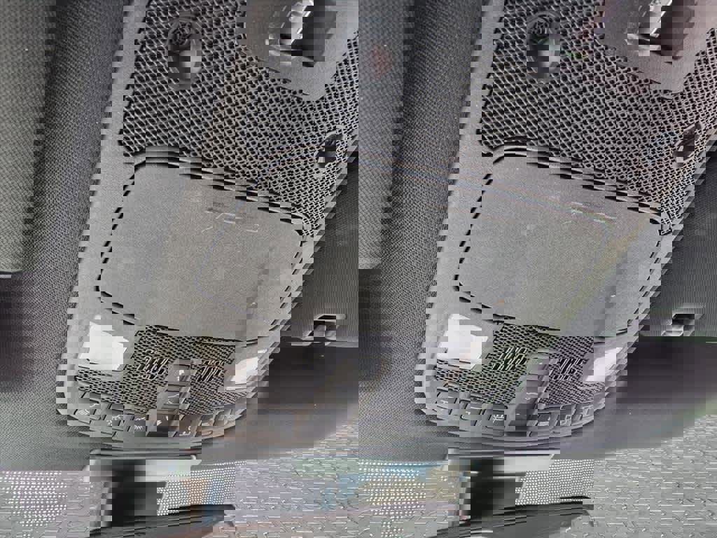 Used 2016 Ford F150 Platinum w/ Equipment Group 701A Luxury image 22