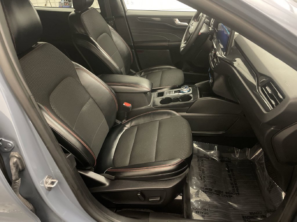 Used 2024 Ford Escape ST-Line Select w/ Tech Pack #2 AWD/4WD image 22