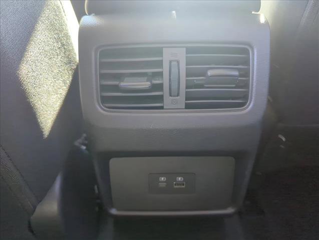 Used 2023 Nissan Rogue SV image 19