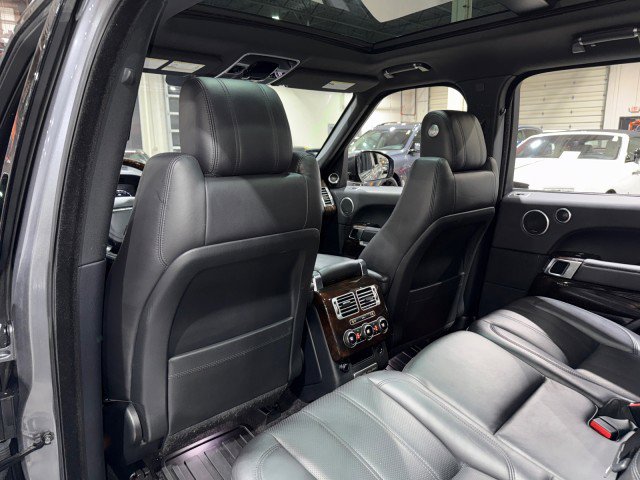 Used 2014 Land Rover Range Rover Supercharged image 11