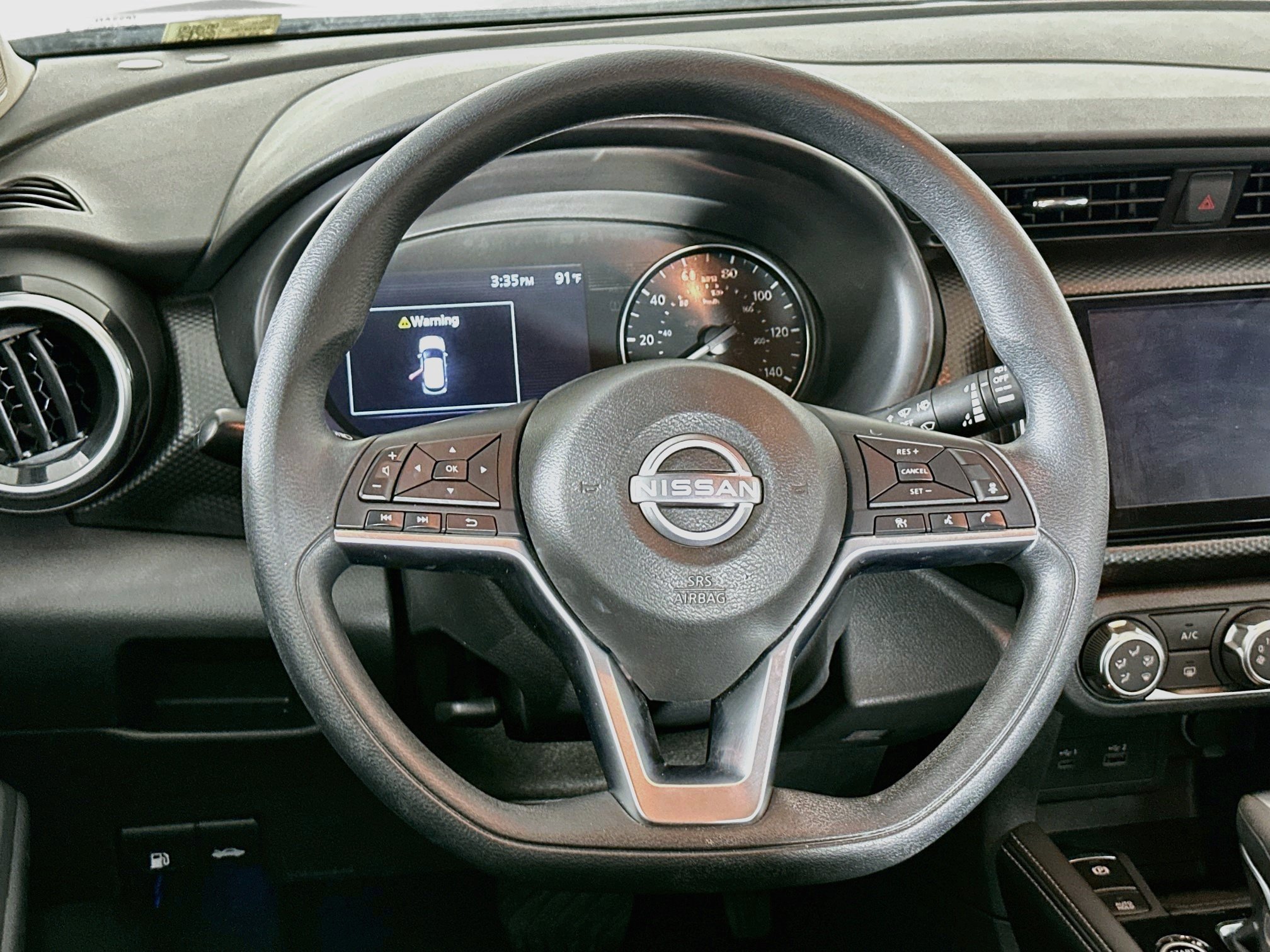 Used 2024 Nissan Kicks SV w/ Interior Electronics Package FWD image 17
