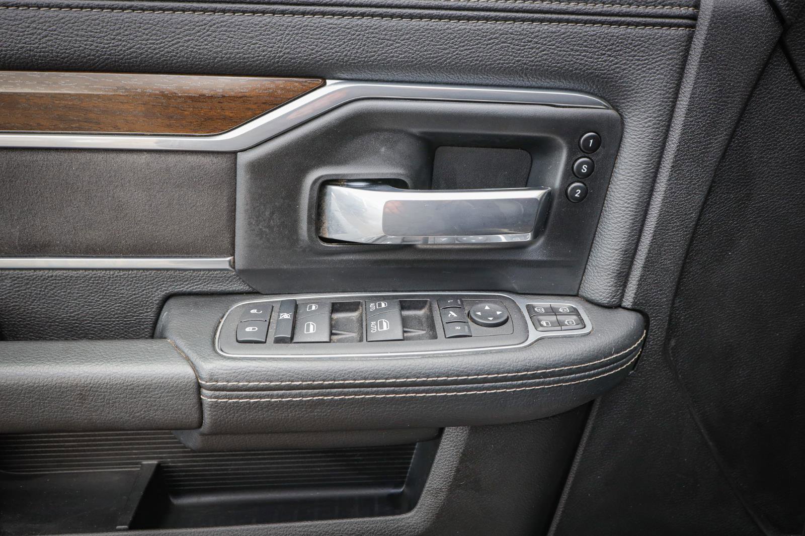 Used 2024 RAM 2500 Laramie image 16