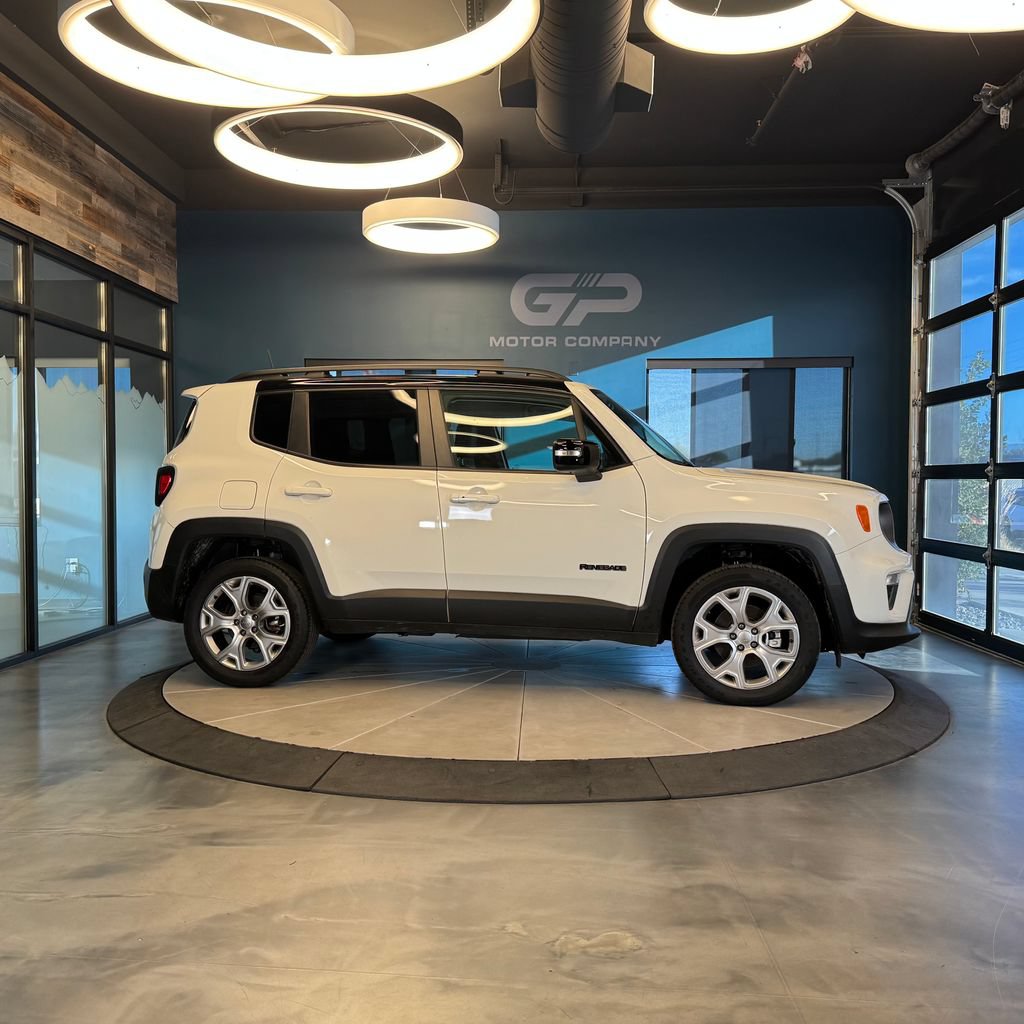 Used 2022 Jeep Renegade Limited AWD/4WD image 2