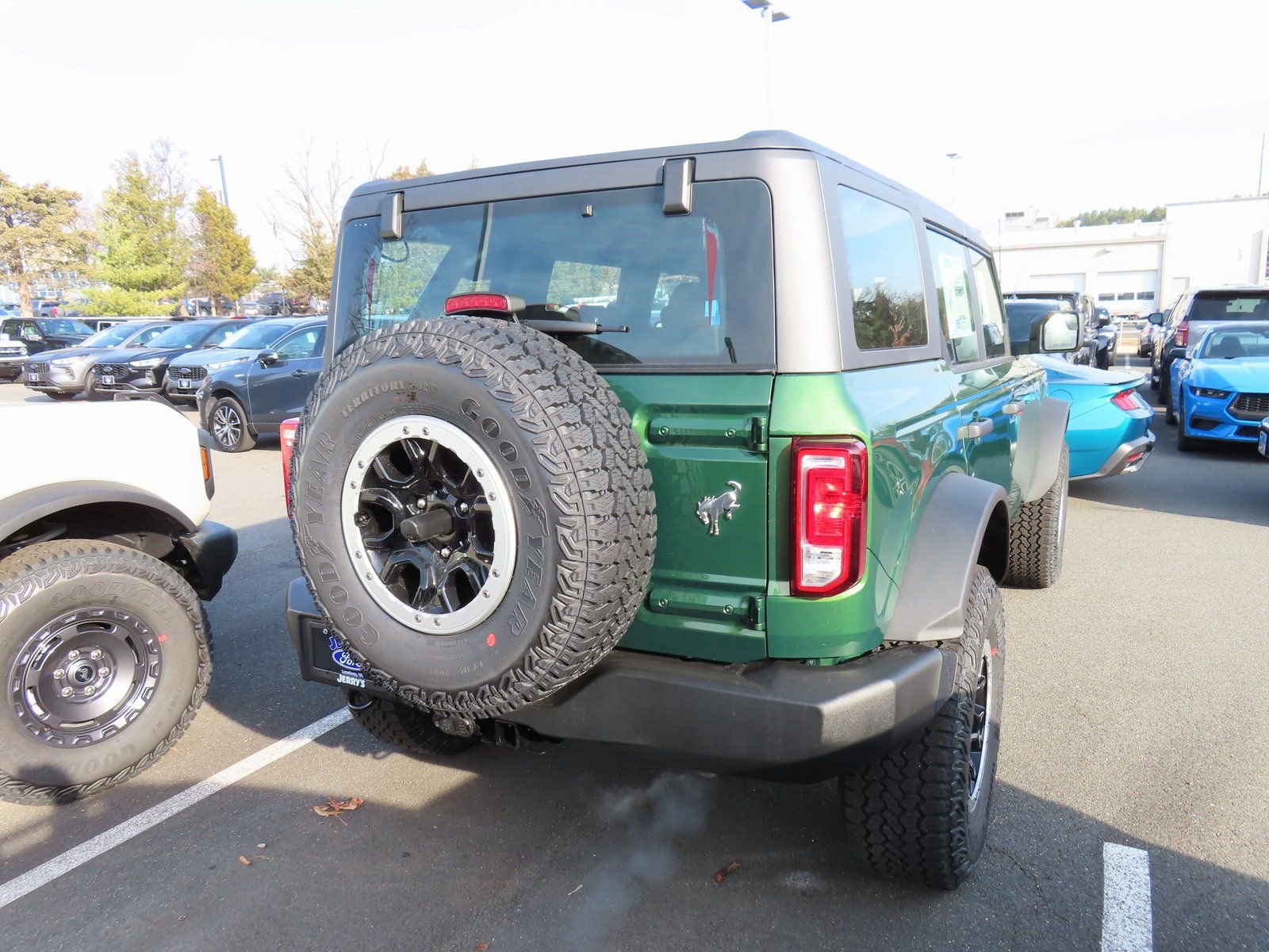 New 2025 Ford Bronco 4-Door w/ Sasquatch Package AWD/4WD image 4
