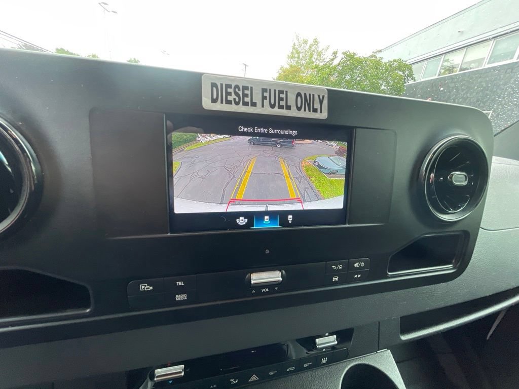 Used 2024 Mercedes-Benz Sprinter 2500 image 13