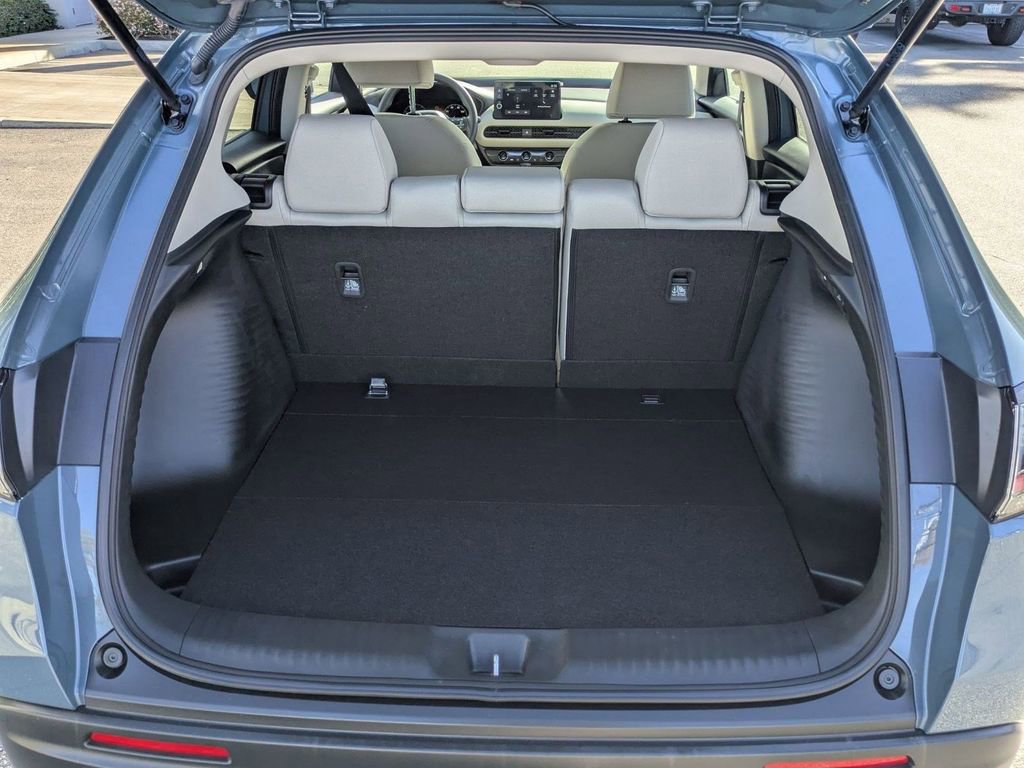 Certified 2026 Honda HR-V LX image 18