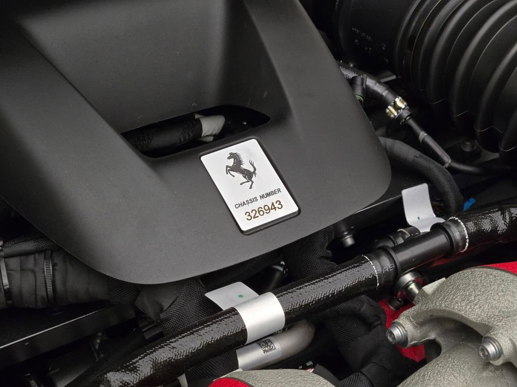 Used 2026 Ferrari Purosangue AWD/4WD image 33