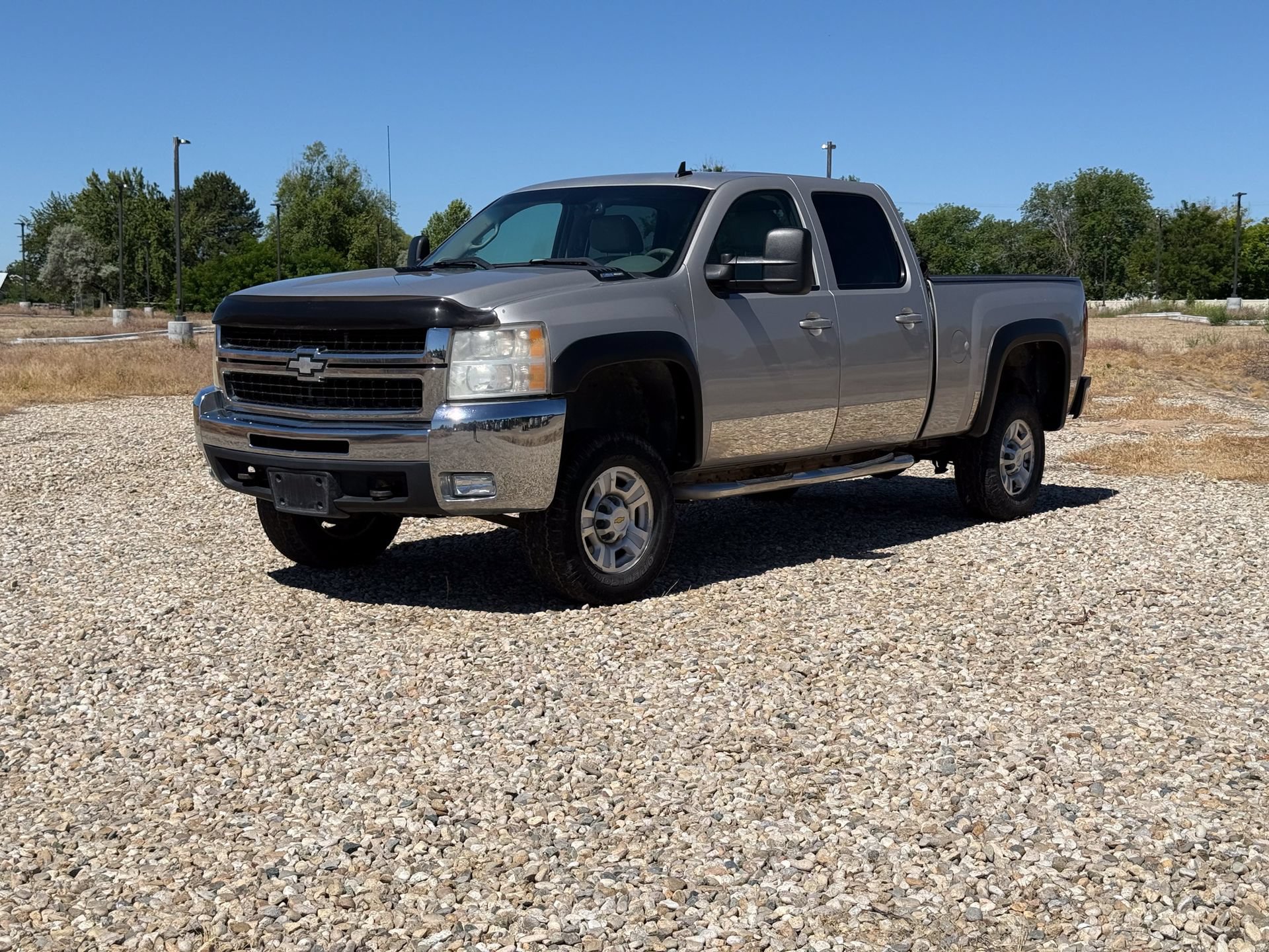 Used 2008 Chevrolet Silverado 2500 LTZ w/ EZ-Lift Tailgate Package AWD/4WD image 3