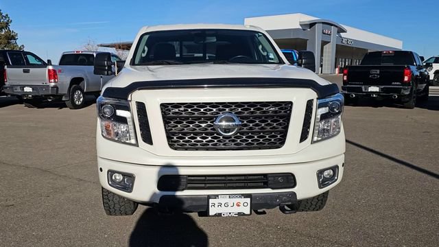 Used 2019 Nissan Titan PRO-4X w/ Pro-4x Convenience Package AWD/4WD image 3