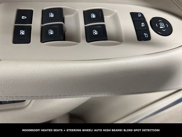 Used 2015 Cadillac Escalade Luxury AWD/4WD image 13