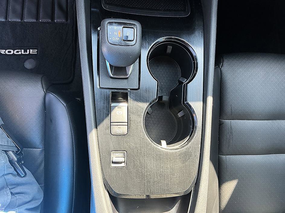 Used 2021 Nissan Rogue SV w/ Premium Package FWD image 19