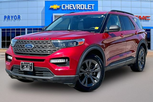 Used 2021 Ford Explorer XLT w/ Equipment Group 202A RWD image 3