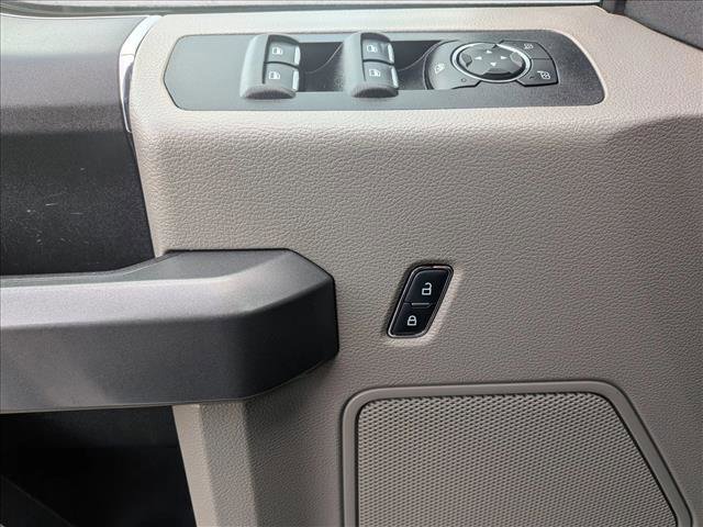 Used 2017 Ford F150 XLT image 14