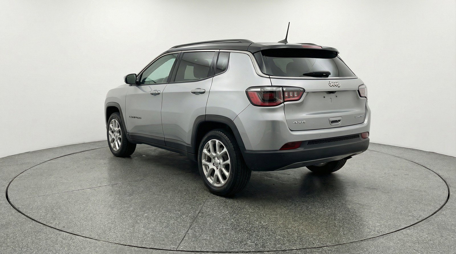 Used 2025 Jeep Compass Limited AWD/4WD image 6