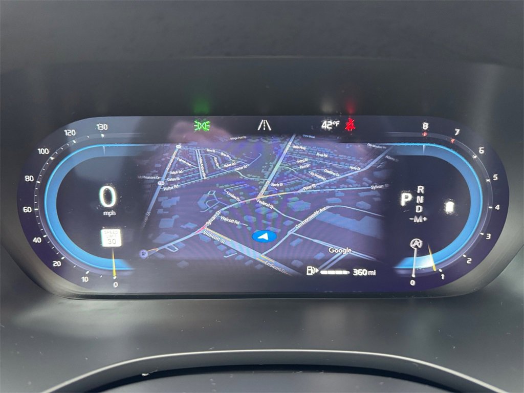 Certified 2025 Volvo XC60 B5 Core image 19