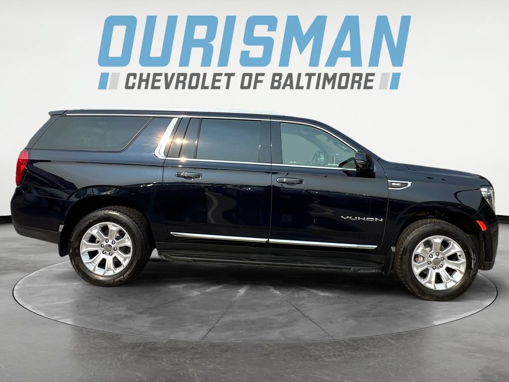 Used 2023 GMC Yukon XL SLT w/ SLT Luxury Package AWD/4WD image 7