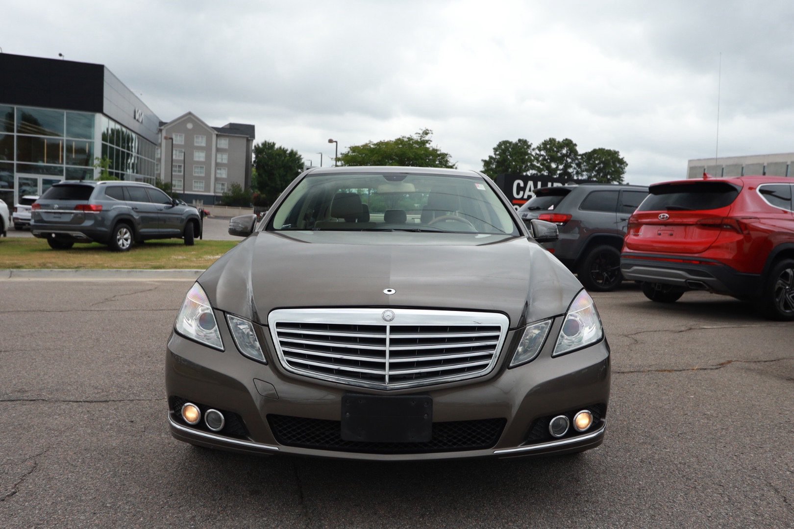 Used 2011 Mercedes-Benz E 350 4MATIC Sedan image 8