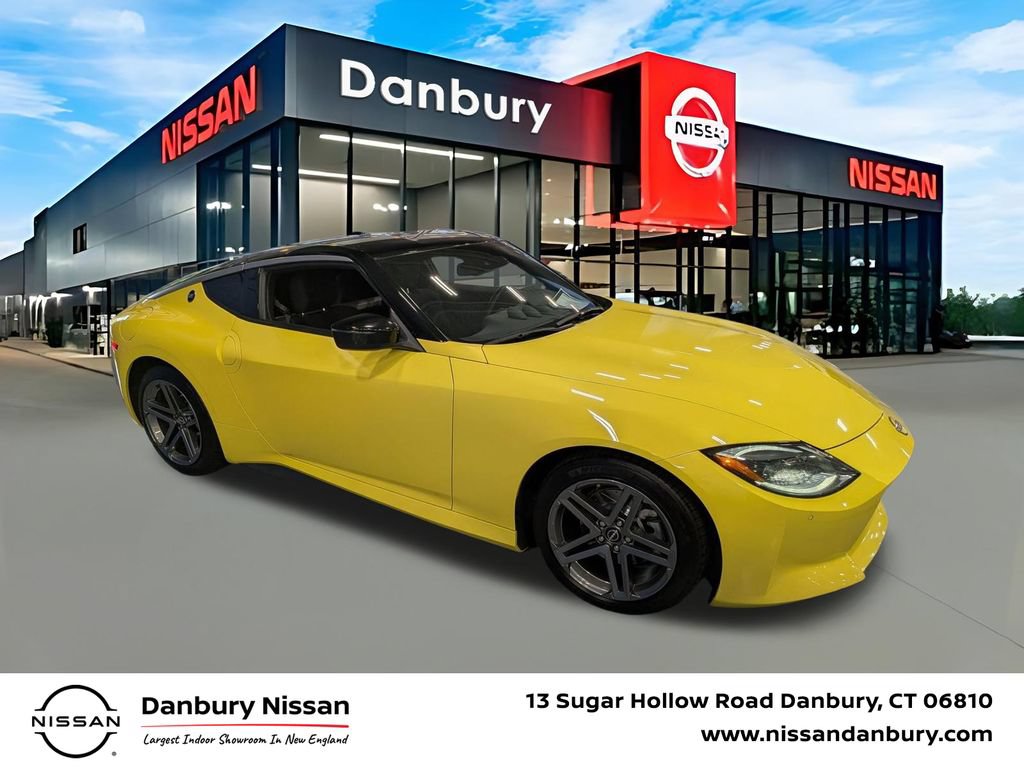 Used 2023 Nissan Z w/ Floor Mat Package