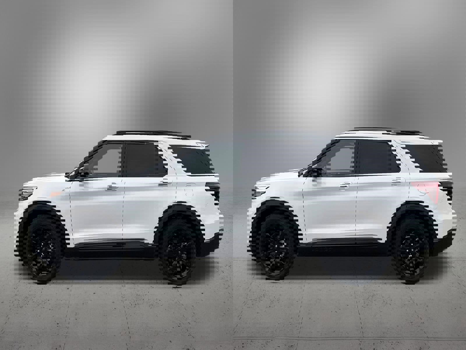 Used 2024 Ford Explorer ST-Line w/ Class IV Trailer Tow Package image 2