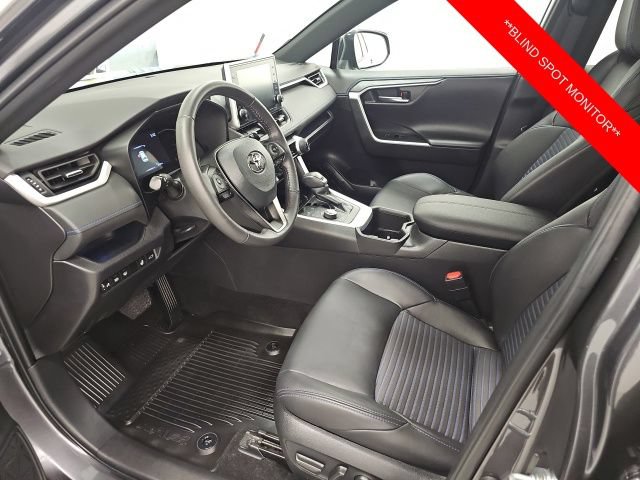 Used 2022 Toyota RAV4 XSE w/ XSE Grade Weather Package AWD/4WD image 14