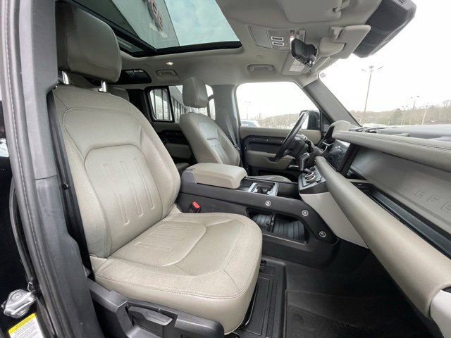 Used 2020 Land Rover Defender 110 S image 28