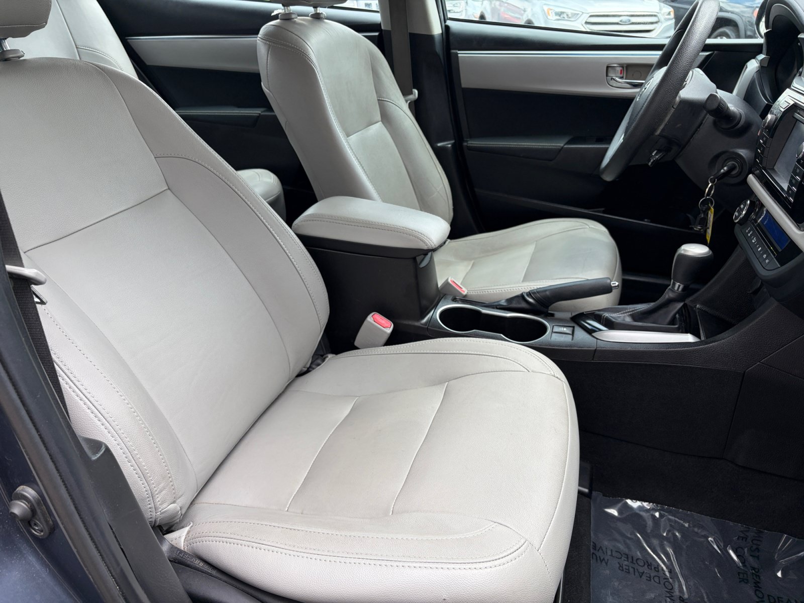 Used 2016 Toyota Corolla LE FWD image 28